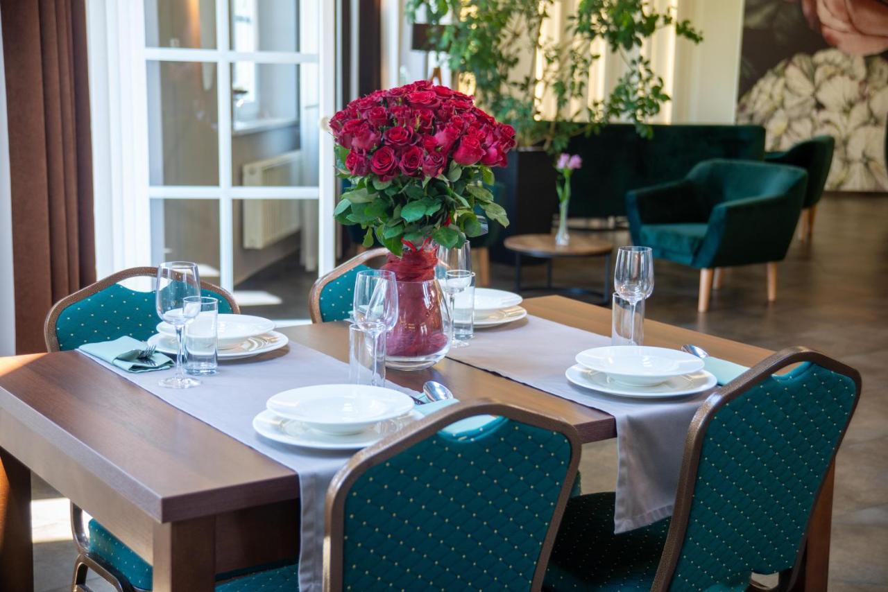 Centrum Restauracyjno-hotelowe Florres 3* Pawłowiczki