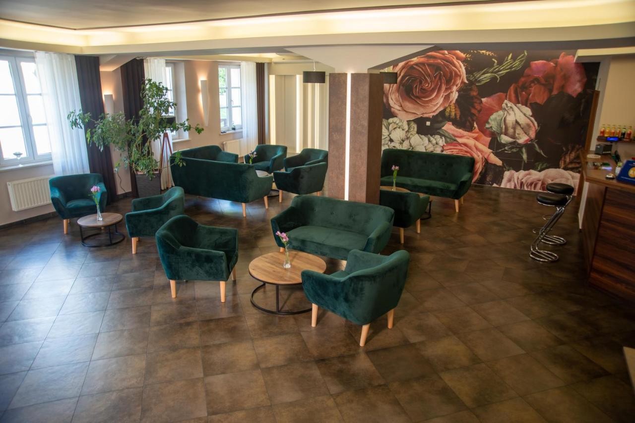 Centrum Restauracyjno-hotelowe Florres 3* Pawłowiczki